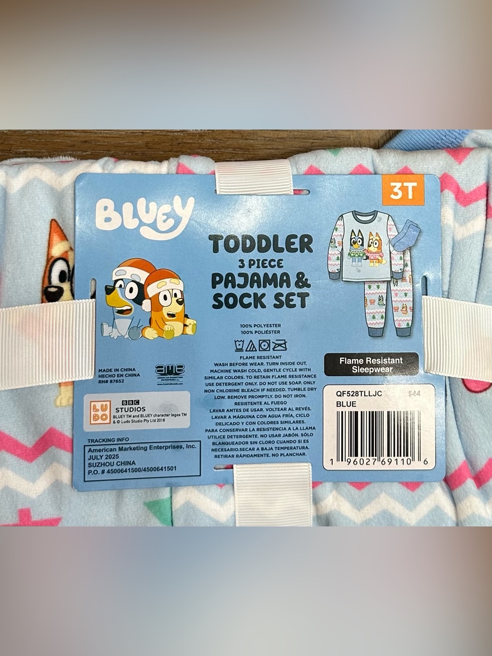 Bluey Toddler 3 Piece Pajama and Sock Set NWT Size 3T
